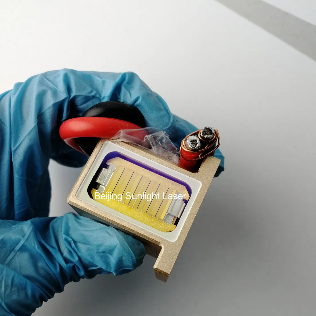 

20 million shots three waves hair removal diode laser bars, Golden