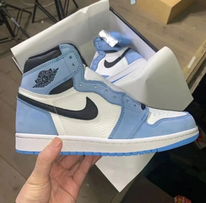 

Hot Selling Air Jordan 1 Retro High University Blue Royal Sneakers Casual Jordan 1 basketball Nike shoes