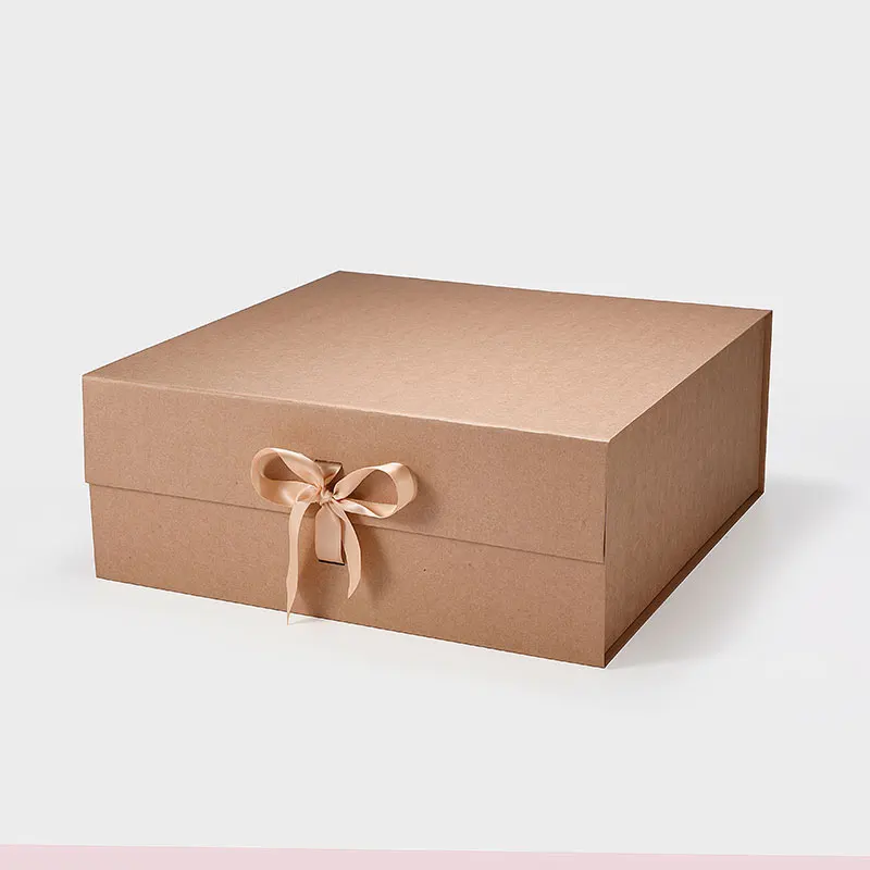 

Low MOQ available large square sturdy kraft hamper empty gift packaging paper boxes with ribbon