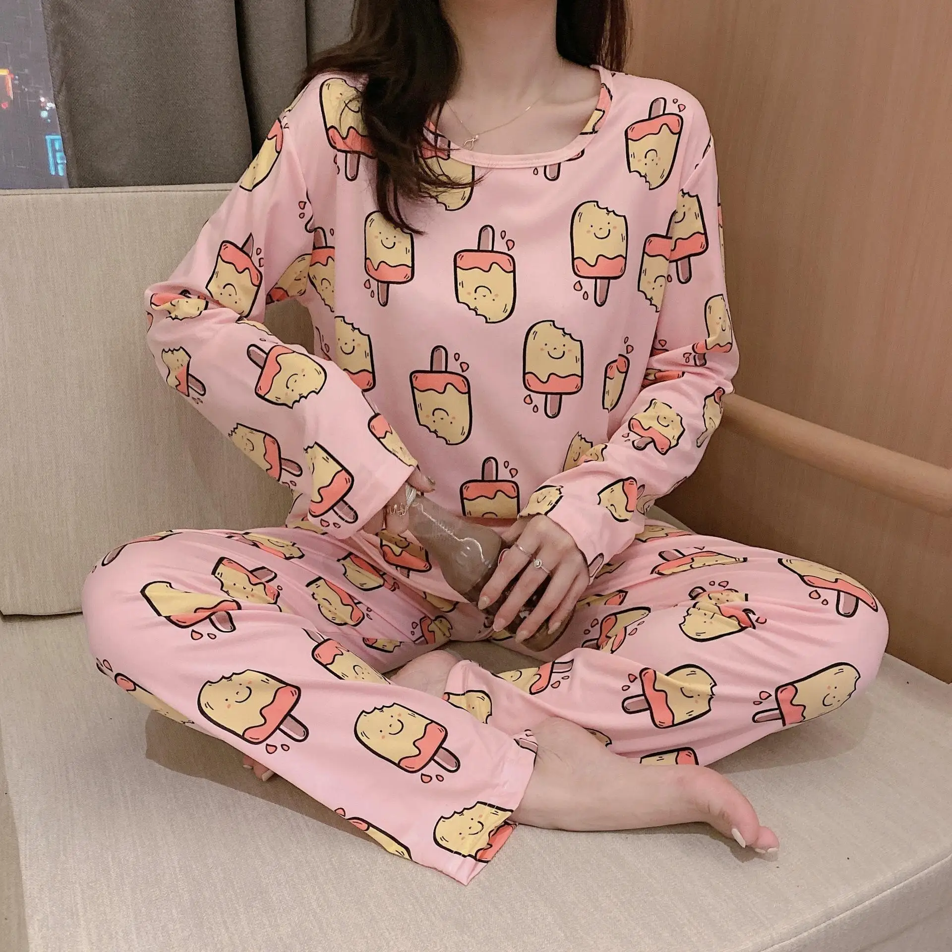 

Southeast Asia Hot Sale Low Price Cute Long Sleeve Women's Pajamas