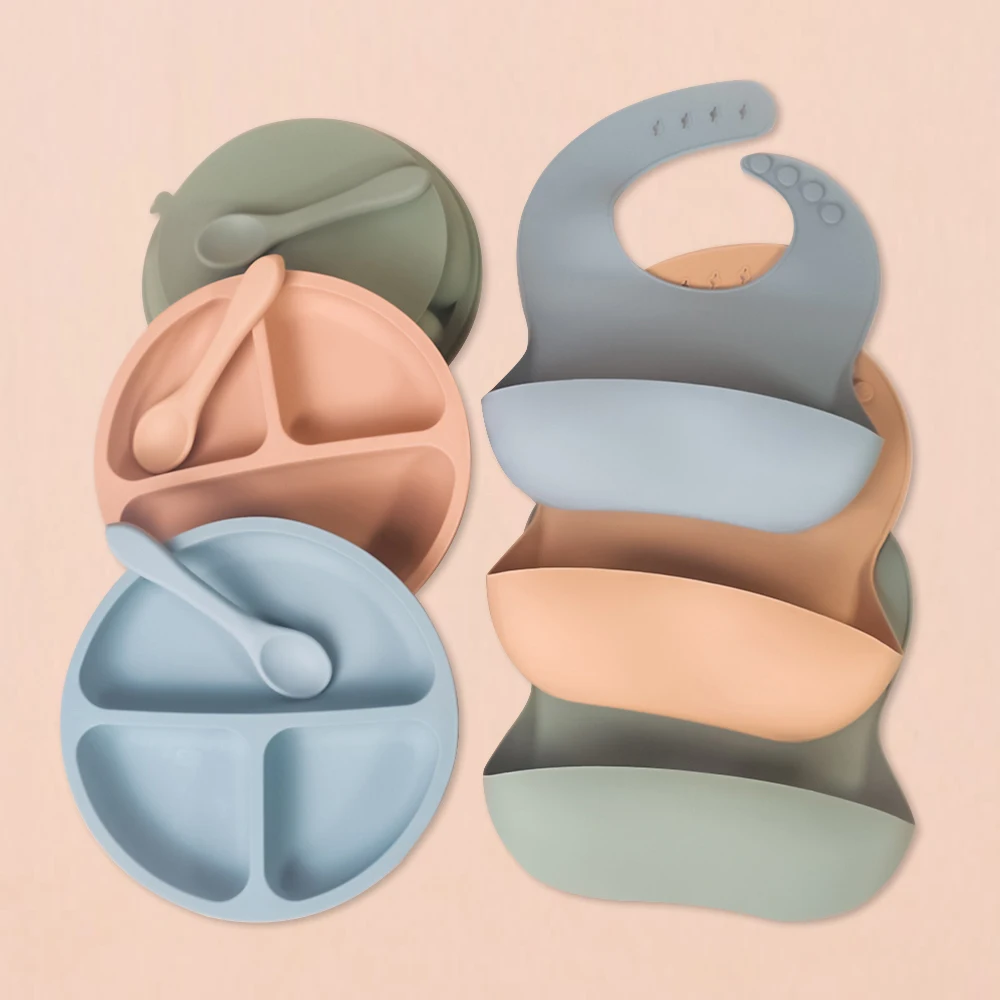 

eco friendly custom kid silicone baby tableware suction plates with waterproof bibs