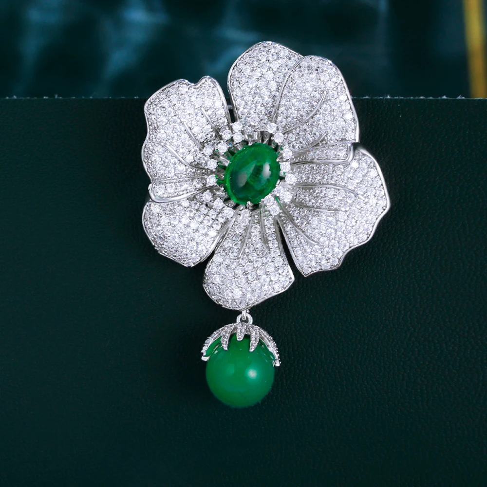 Fashion Jewelry Chic Cubic Zircon Big Flower Green and White Flower Brooch Pin for Women Luxury Dress Clossing Accessories