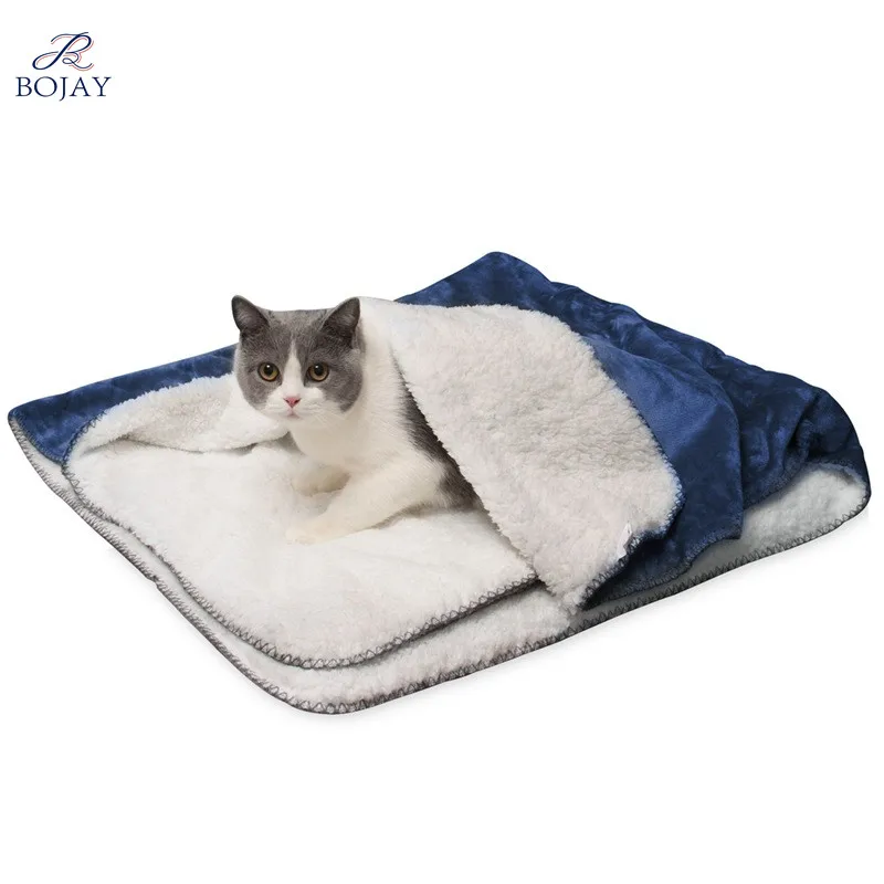 

Wholesales Luxury Sherpa Custom Pet Bed Pet Sleep Flannel Cozy Waterproof Dog Cat Pet Blanket, Multiple colors
