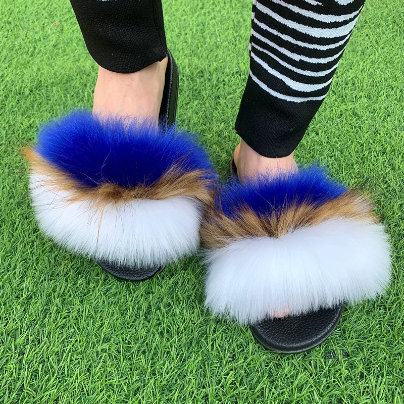 

Drop Shipping Fashion Comfortable Winnner Slippers Luxury Womans Pom Pom Fur Slippers Designer Slippers, Mixed color