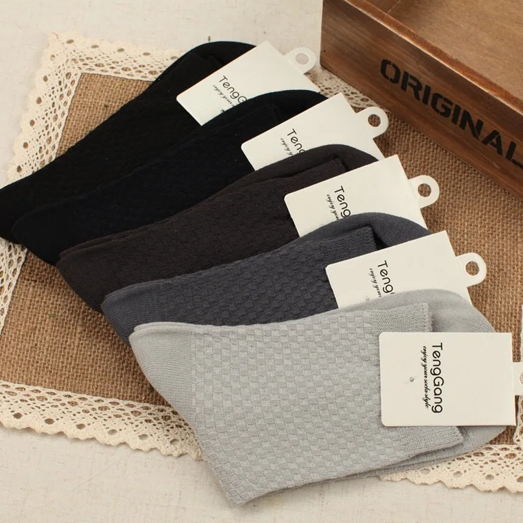 

Htop custom design Bamboo fiber men cotton crew business socks black, Custom color