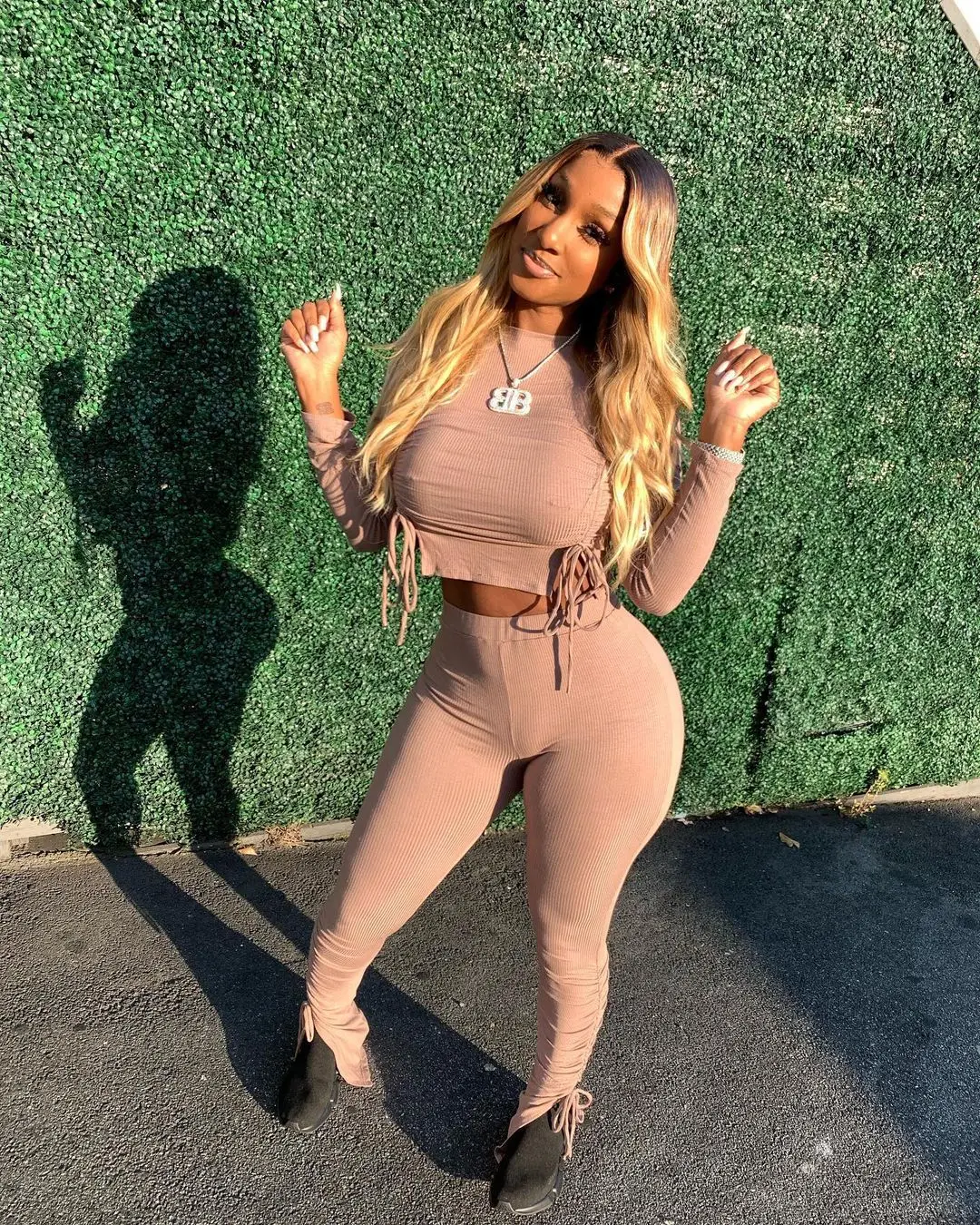 

Free Shipping C11237 - women fashion crop top and pants drawstring two piece set