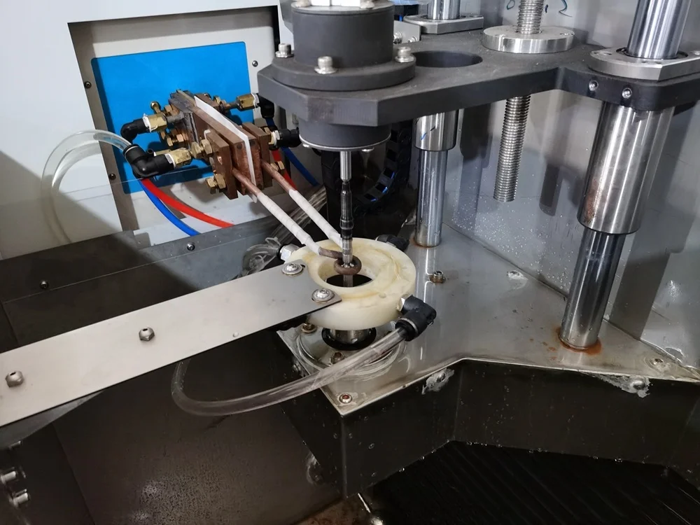 Auto Parts High Frequency Vertical Induction Quenching Machine Tool