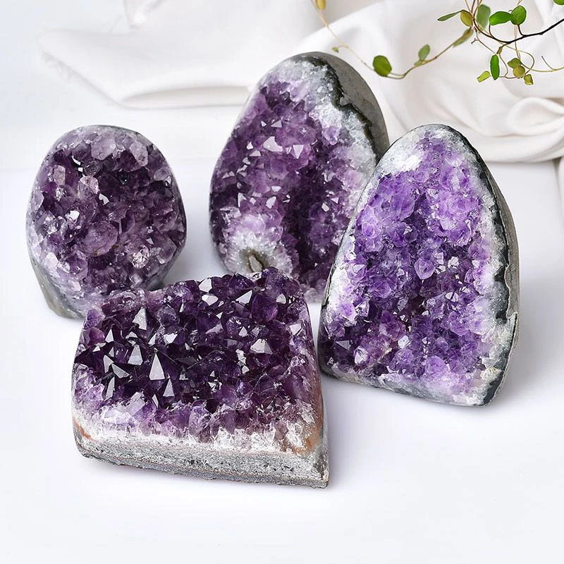 Top Quality Natural Brazil Rock Amethyst Geodes Quartz Crystal Grape Cluster for Sale