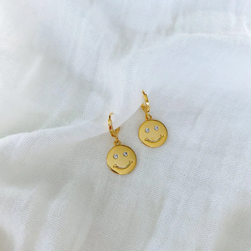 

Fashion Jewelry Vendors Starry Eyed Smile Huggie Hoops Diamond Fantastic Cute Yellow Round Smiley Face Drop Earrings