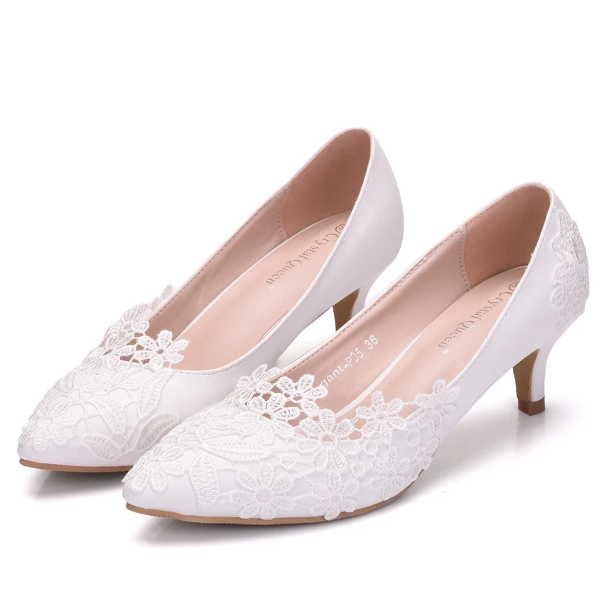 

Middle Kitten Heel Pointed Toe Plus Size White Lace Flower Pumps Shoes Thin Heel Women Bridal Wedding Shoes