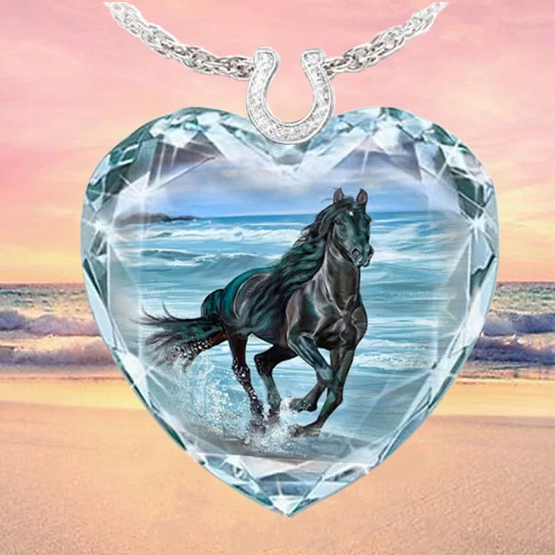 

New Exquisite Ladies Jewelry Retro Fashion Sapphire Pendant Accessories Heart-shaped Crystal Cool Horse Necklace