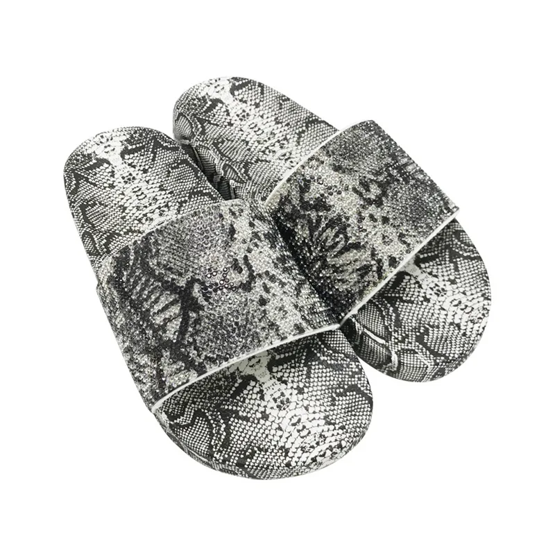 

2021 New Summer Women's Slippers Rhinestone Snake Pattern Outdoor Beach Slippers Fashion Flat Slippers Sequin, Picture