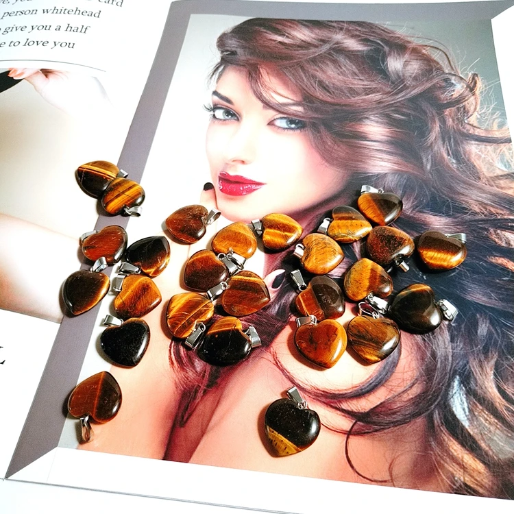 

Gift items 2020 tiger eye heart pendants quartz crystal pendant thick chain, Natural color pendant