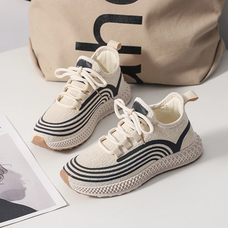 

New Style Knitted Coconut Shoes Casual Shoes Ladies Reflective Sneakers