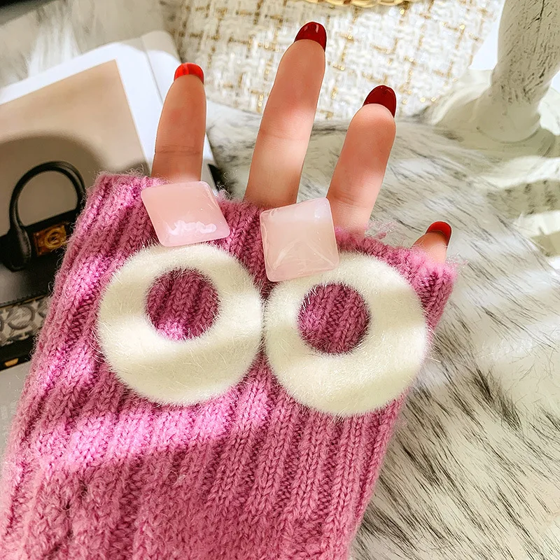 

hollow circular plush drop earrings round