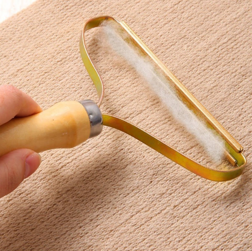 

Mini Portable Pet Hair Brush Lint Remover Fuzz Fabric Dog Brushes Pet Comb Woolen Coat Clothes Pet Hair Remover, Original wood color