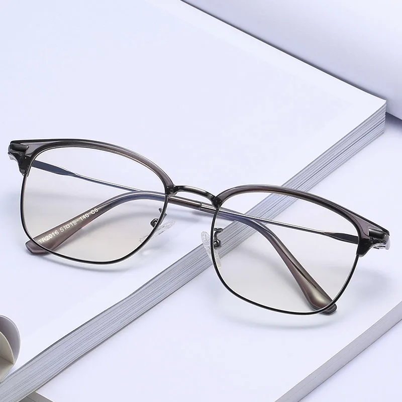 

China Professional Manufacture Recycled Women Glasses Frame Fashion