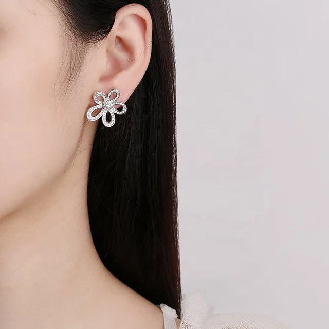

Girls Zircon Silver Earring Hollow Flower Stud Eariings For Women Party Wedding Jewelry, Picture shows