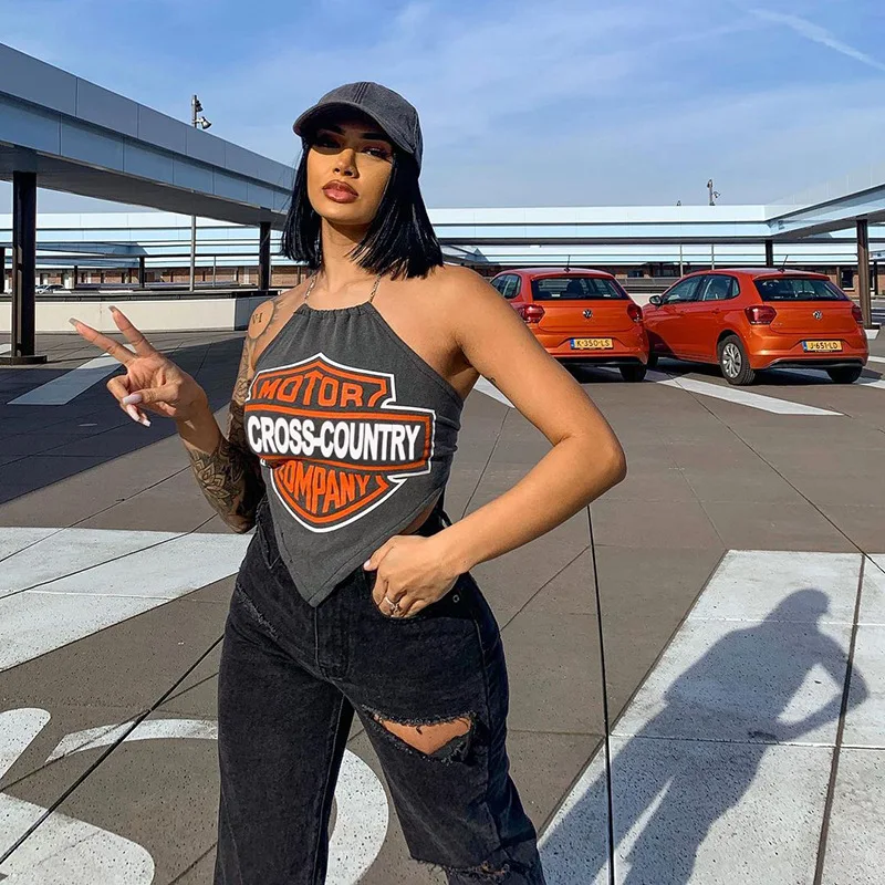 

2021 Women Alphabetic Print Hanging Neck With Backless Strap Slim Sexy Crop Tops With Custom Label Basic Crop Tops