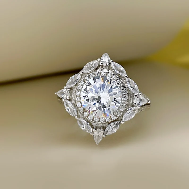 

New S925 Silver Ring Micro-inlaid White Diamond Ring 5A Zircon Eternal Jewelry Lady, Picture shows