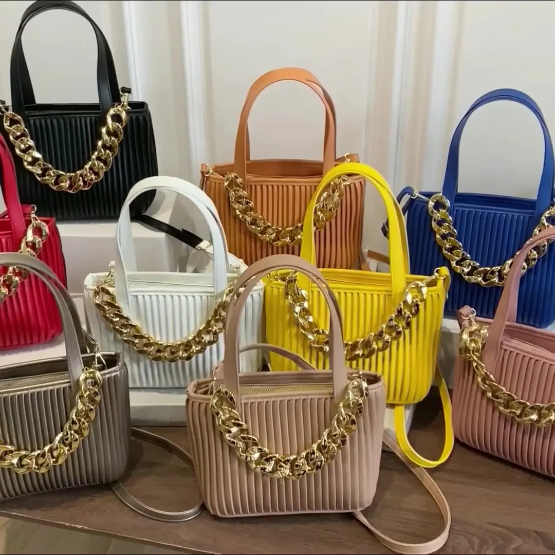 

Wholesale customized handbags for women luxury 2021 new fashion style PU women hand bags chain tote bag, Customized color