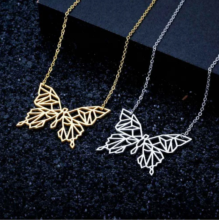 

2021 New arrival stainless steel necklace butterfly pendant choker necklace gold necklace jewelry accessories wholesale