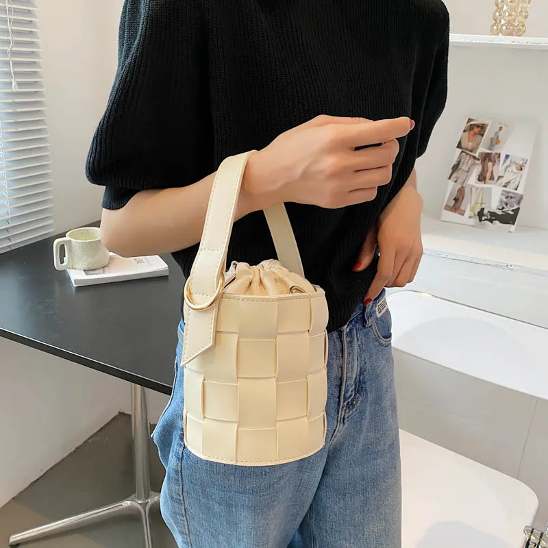 

JOWYAR custom logo woven casual branded ladies tote bags women drawstring bucket bag for handbags