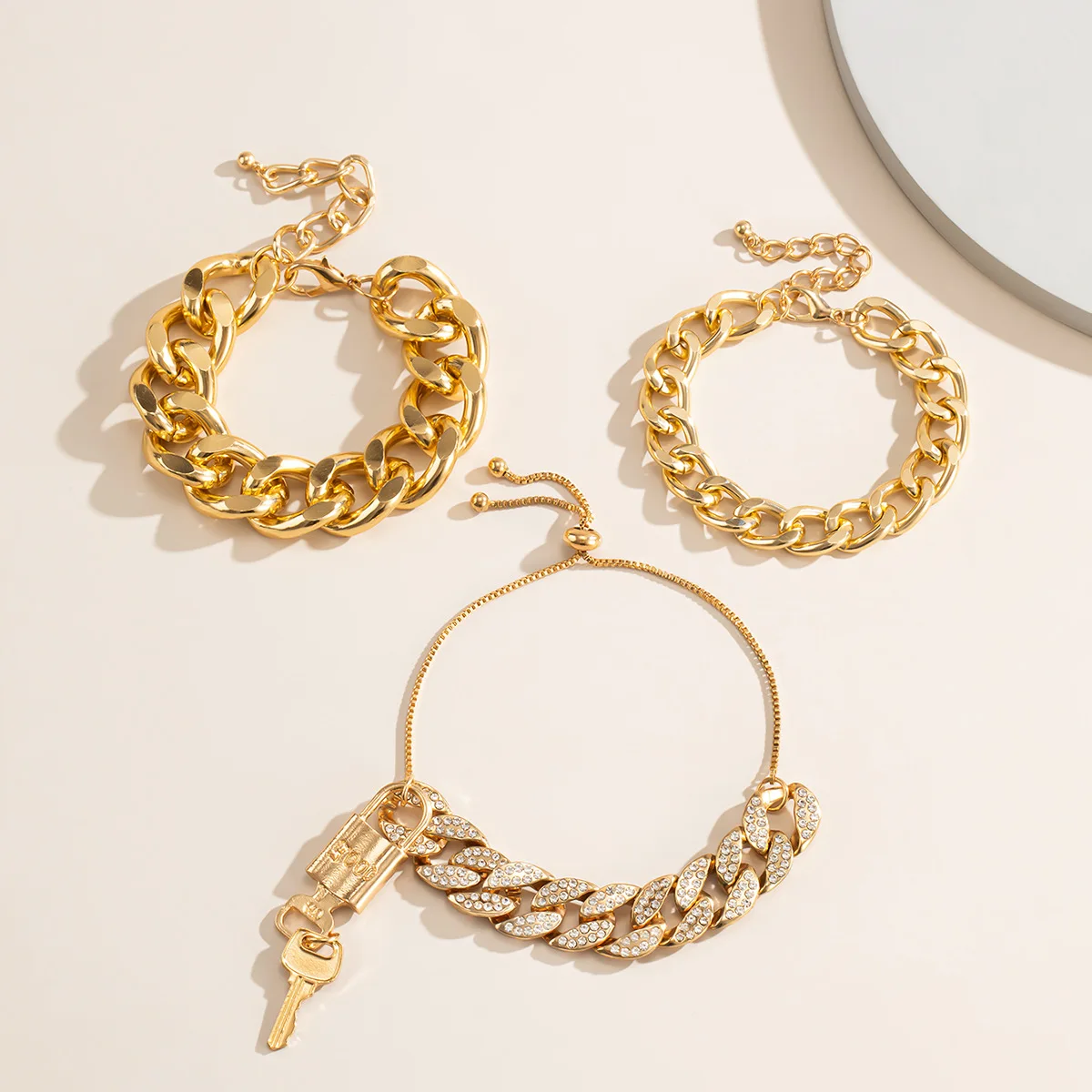 

Vintage Punk Crystal Lock Pendant Bracelets Set for Women Men Summer Beach Crystal Rhinestones Bangle Charm Friends Hand Jewelry