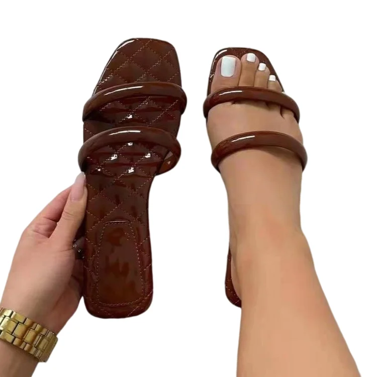 

Made in china low heel sandals latest fashion girls sandals 2021