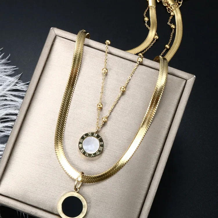 

Fashion Women Layered Snake Chain Link Necklace Black/White Shell Blade Chains Roman Numerals Pendant Choker Jewelry, Gold/silver/rose gold