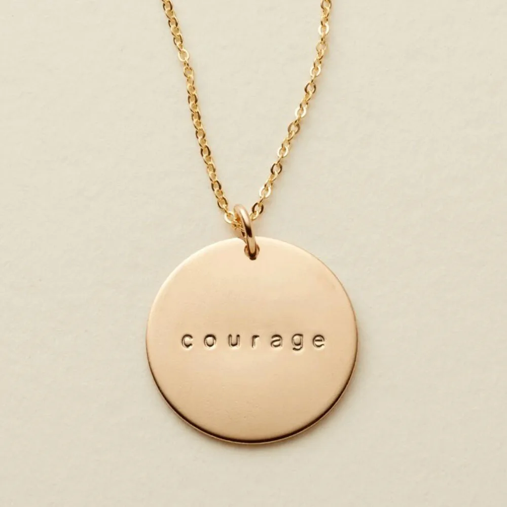 

Exquisite Courage Engraved Pendant Necklace Disc Chain Necklace Minimalist Jewelry