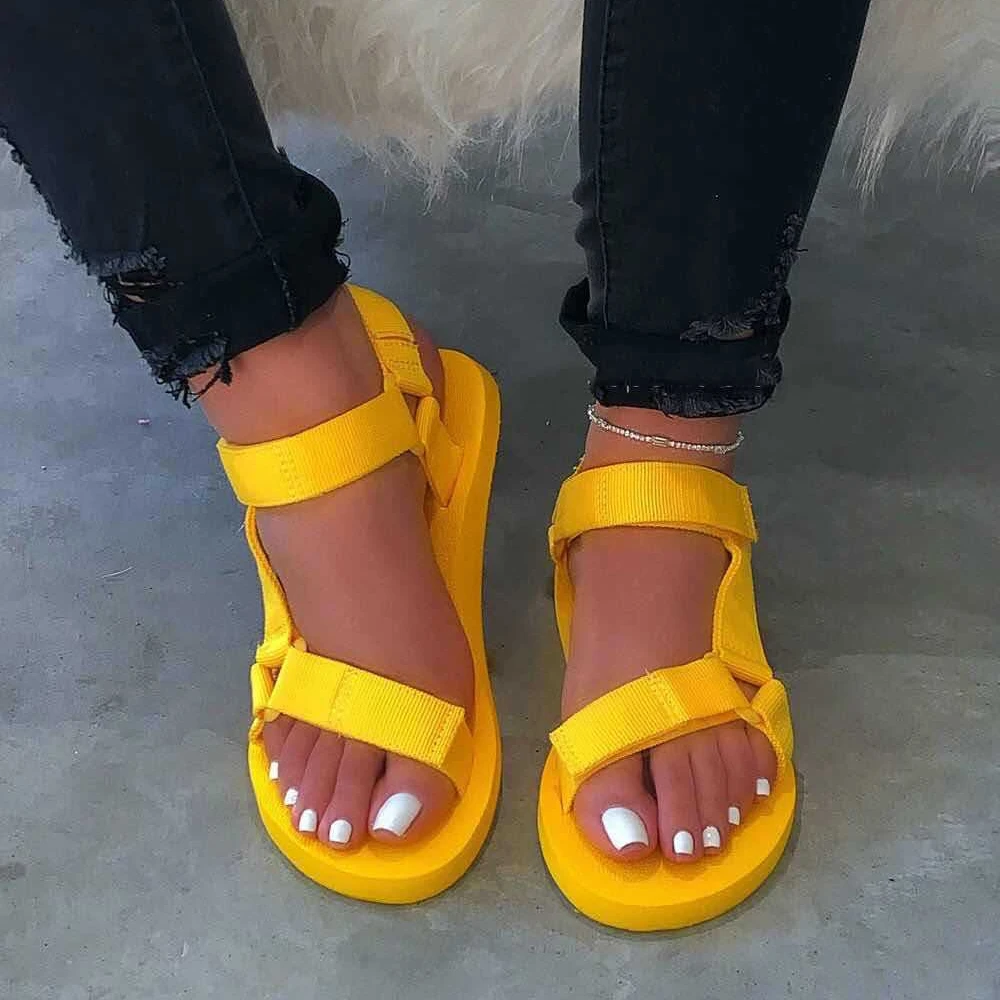 

2021 Sandals for Women And Ladies Platform Shoes New Design Lady Flat Slippers Summer Flats Wedge Slides Sandal, White.yellow.red.black.plum