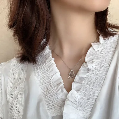 

2020 Hot Selling Sparkling CZ Butterfly Pendant Necklace Silver Color S925 Hollow Butterfly Pendant Necklaces