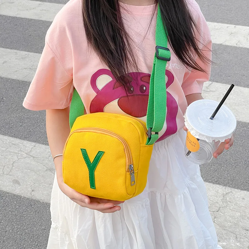 

New Korean version of children's messenger bag boy tide cool net red checkerboard girl foreign style shoulder baby coin purse