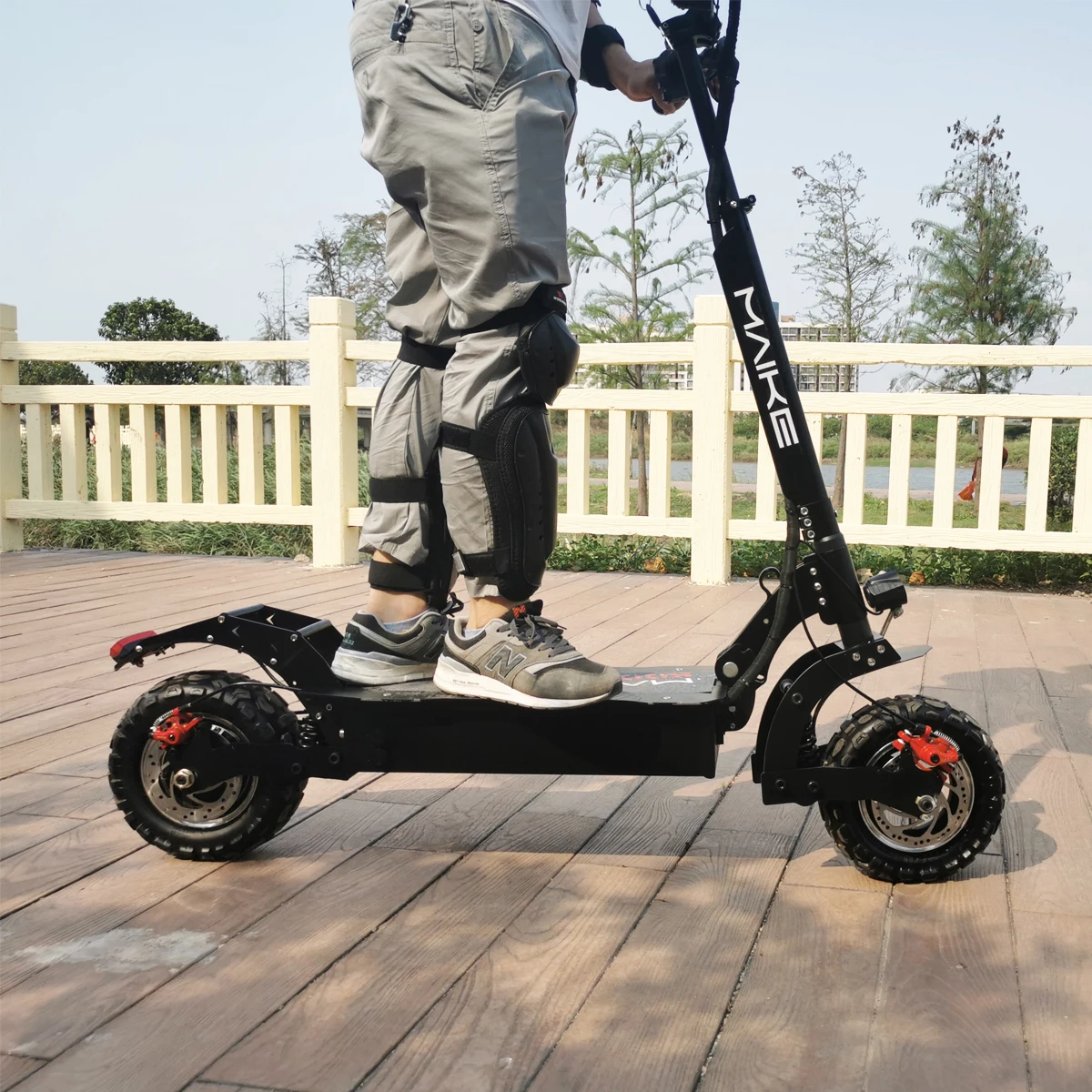 

China wholesale maike mk4 electric scooter OEM two wheel 11 inch 1200w power motor off road e scooters for adults