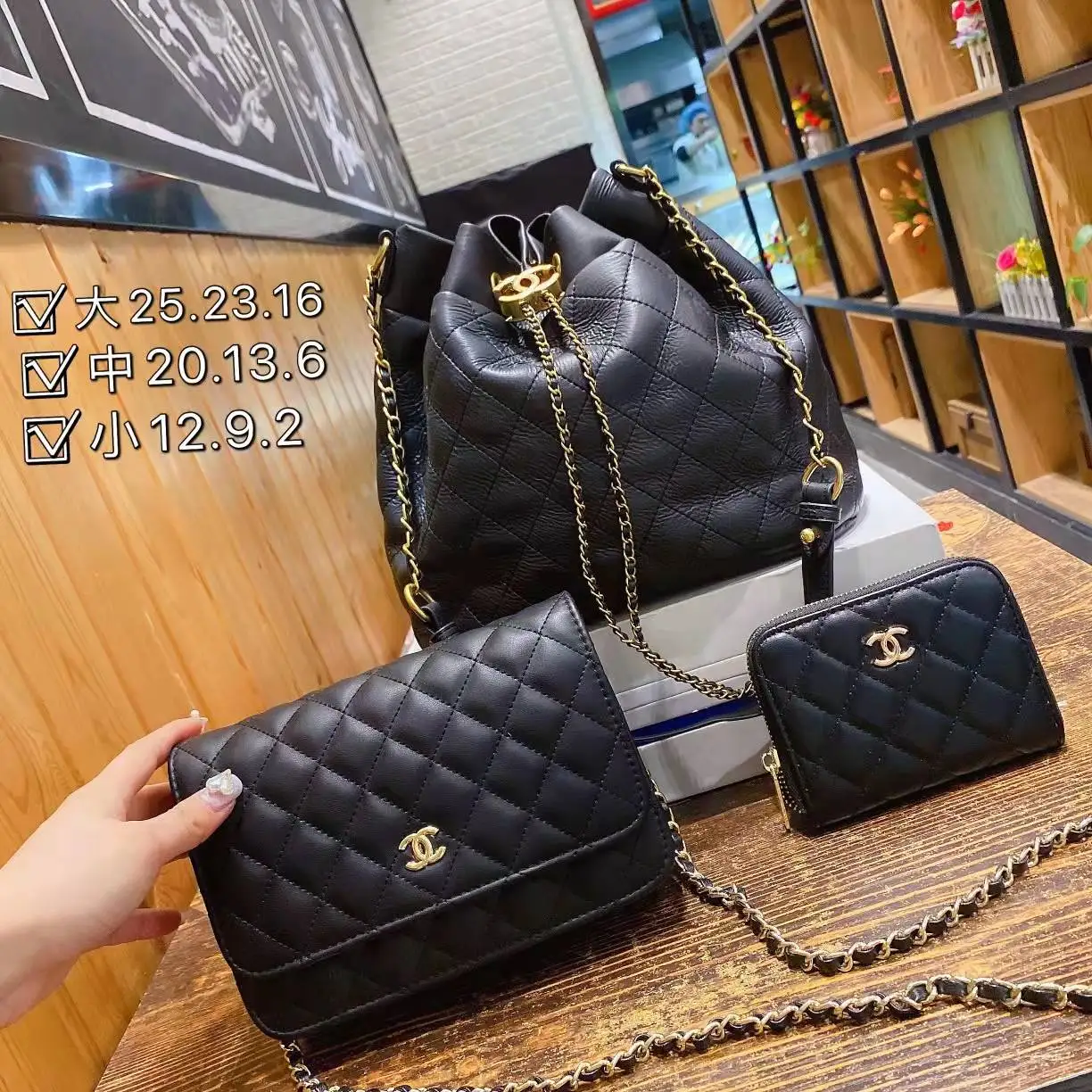 

Europe and America style women leather crossbody bags 2022 new arrival designer hand bag three-piece set, Picture