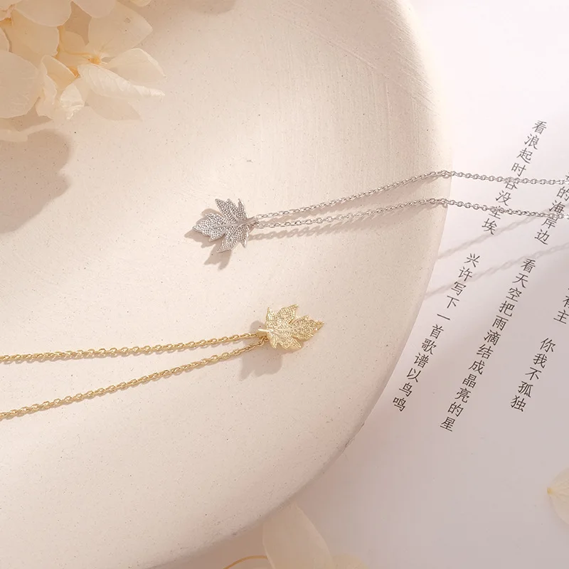 Luxury Design 925 Sterling Silver Leaf Necklace  Dainty 18K Gold Leaf Pendant Chocker for Women Girls