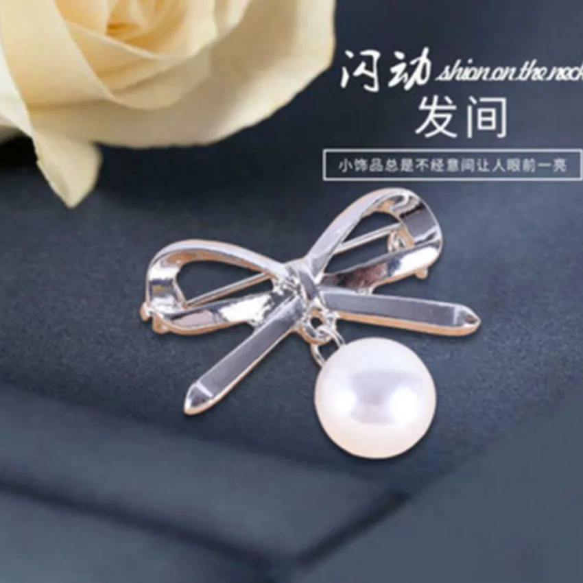 

Best Selling Gold Bowknot Beige Pearl Pendant Brooch For Dress