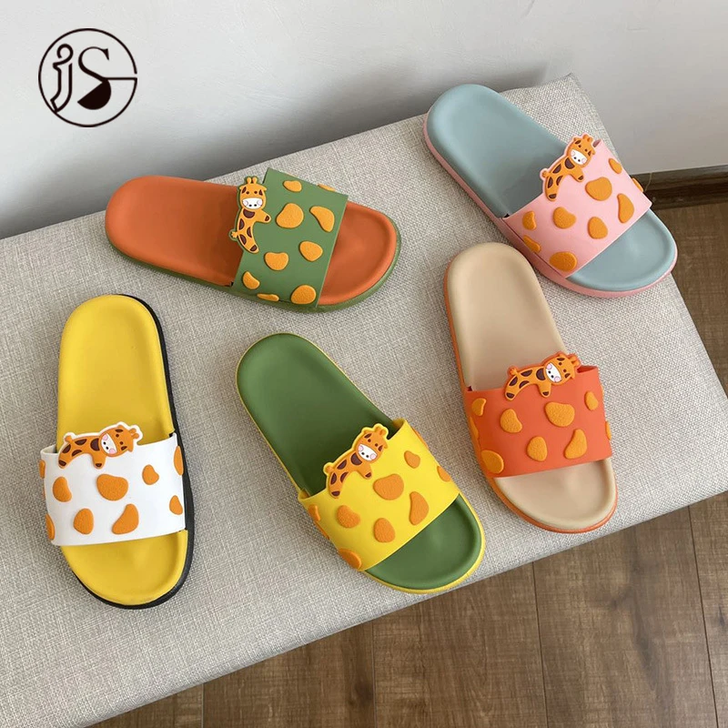 

2021 Candy colorful matching cartoon giraffe slippers Leisure vacation comfortable lady slippers Beach lady slippers, Picture