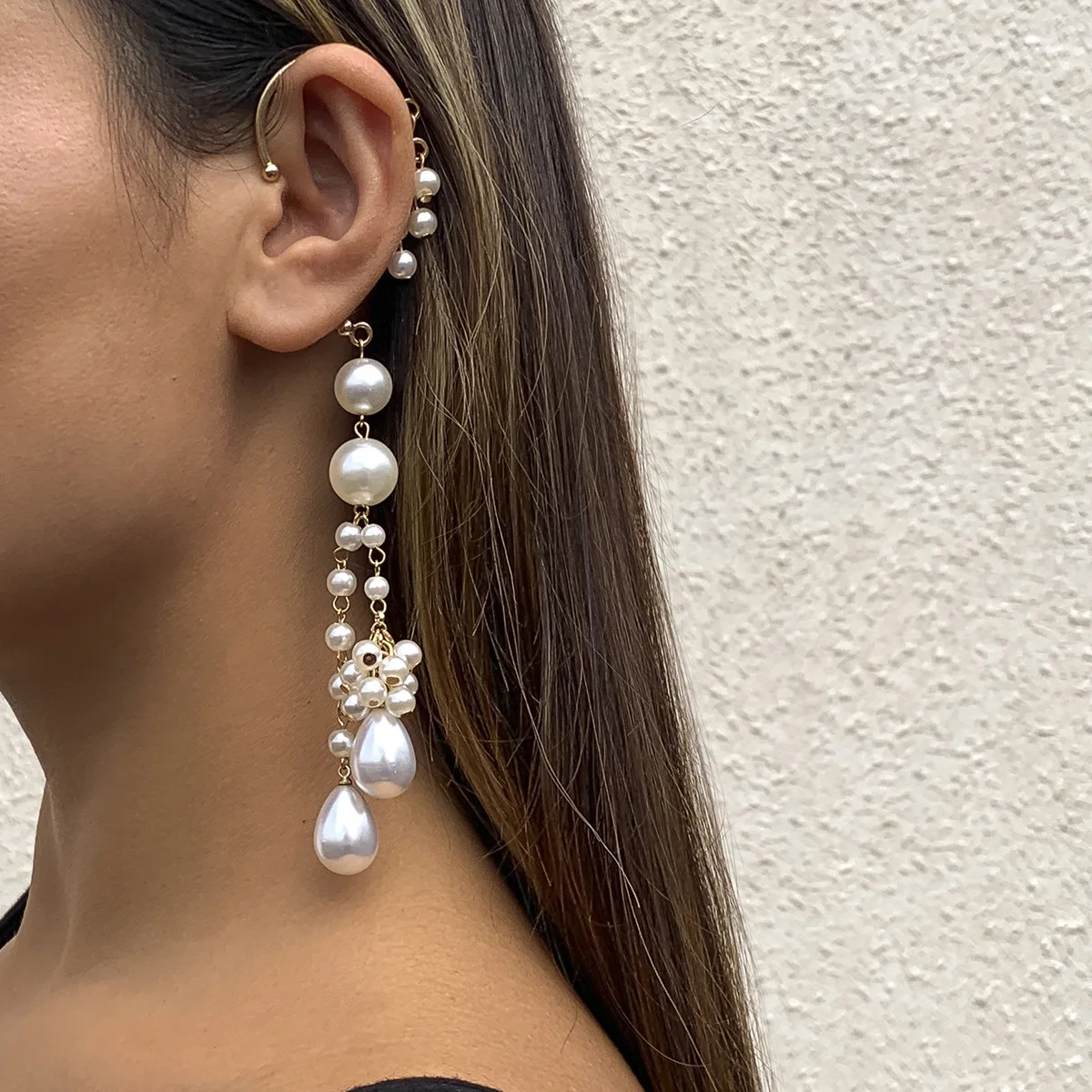 

Elegant Jewelry Imitation Pearl Tassel Earring Long Pearl Tassel Cuff Earring For Women Ladies