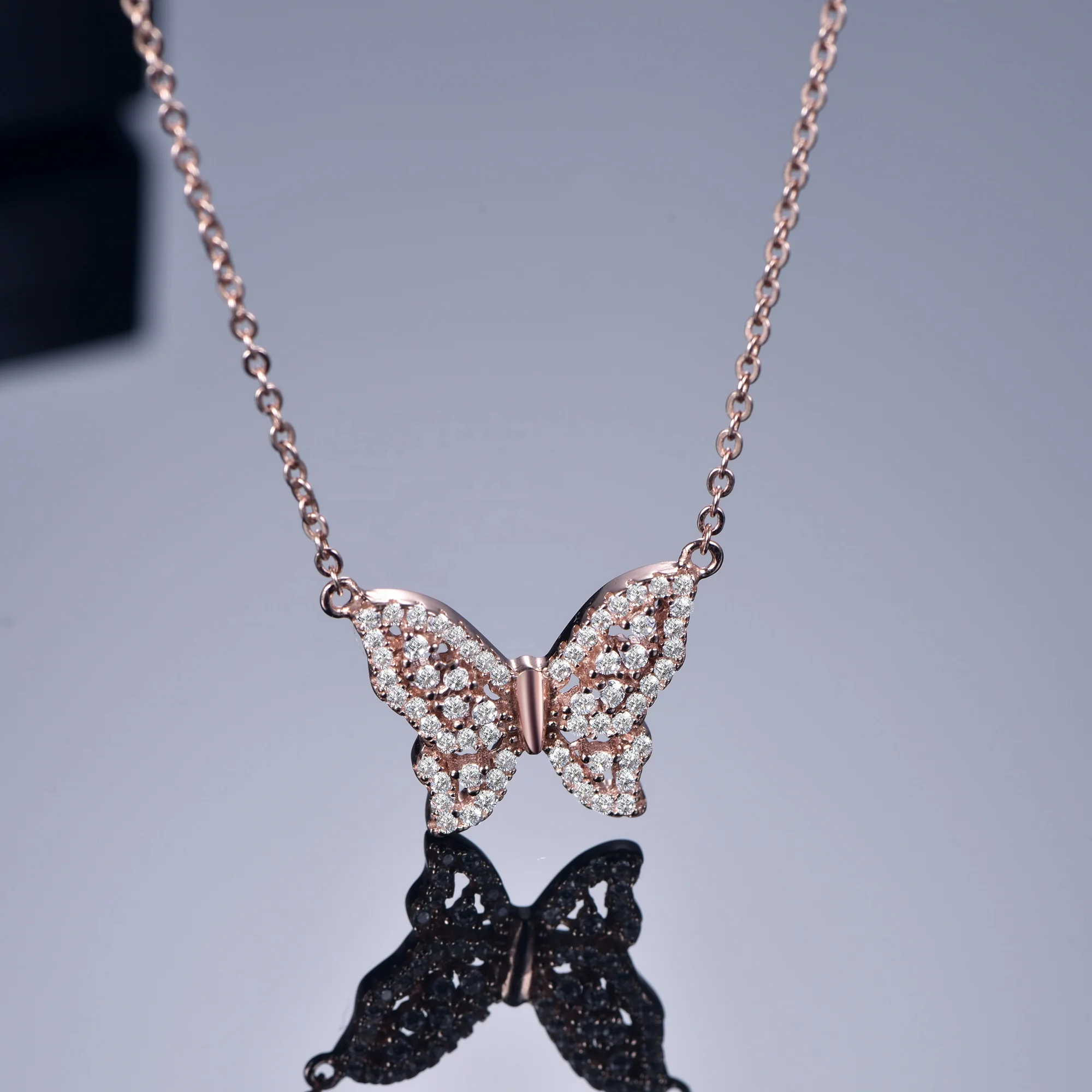 

Women Elegant 925 sterling Silver Rose Gold Plating Butterfly Necklace White CZ Woman Daily Wear Birthday Gift