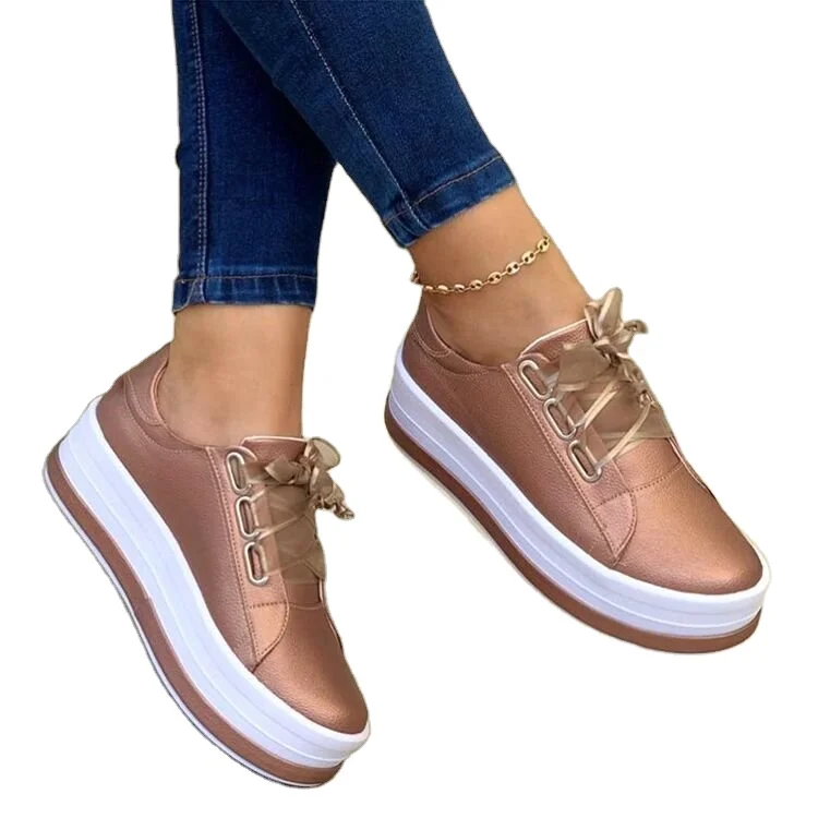 

2021 new fashion casual single shoes women lace-up gold platform loafers, Picture