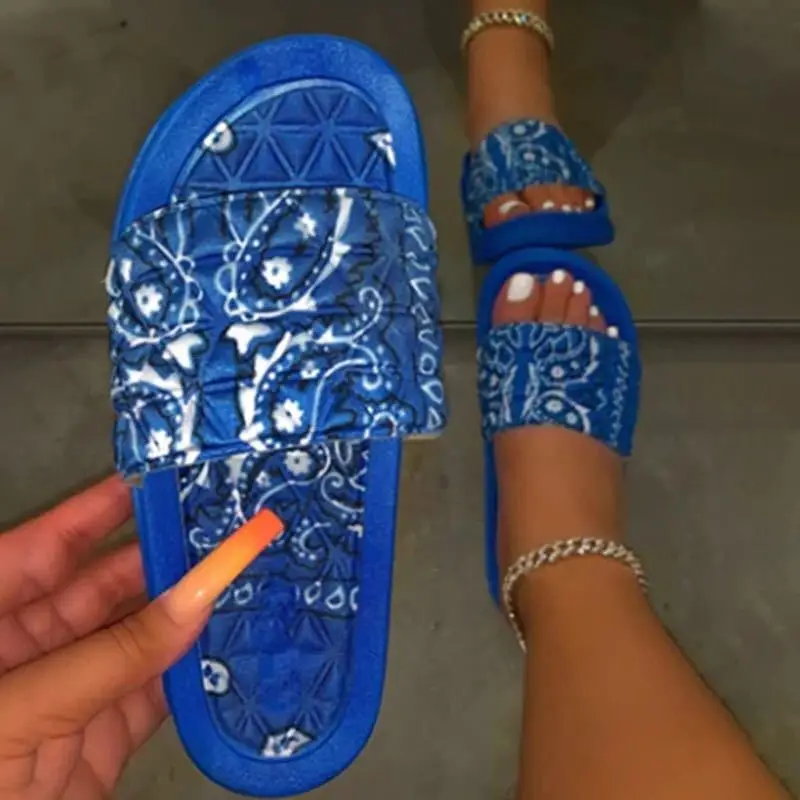 

2021gril casual Big size flattie fashion slippers fashion Floral Bandanna Print sandal women daily wear shoes slippers women