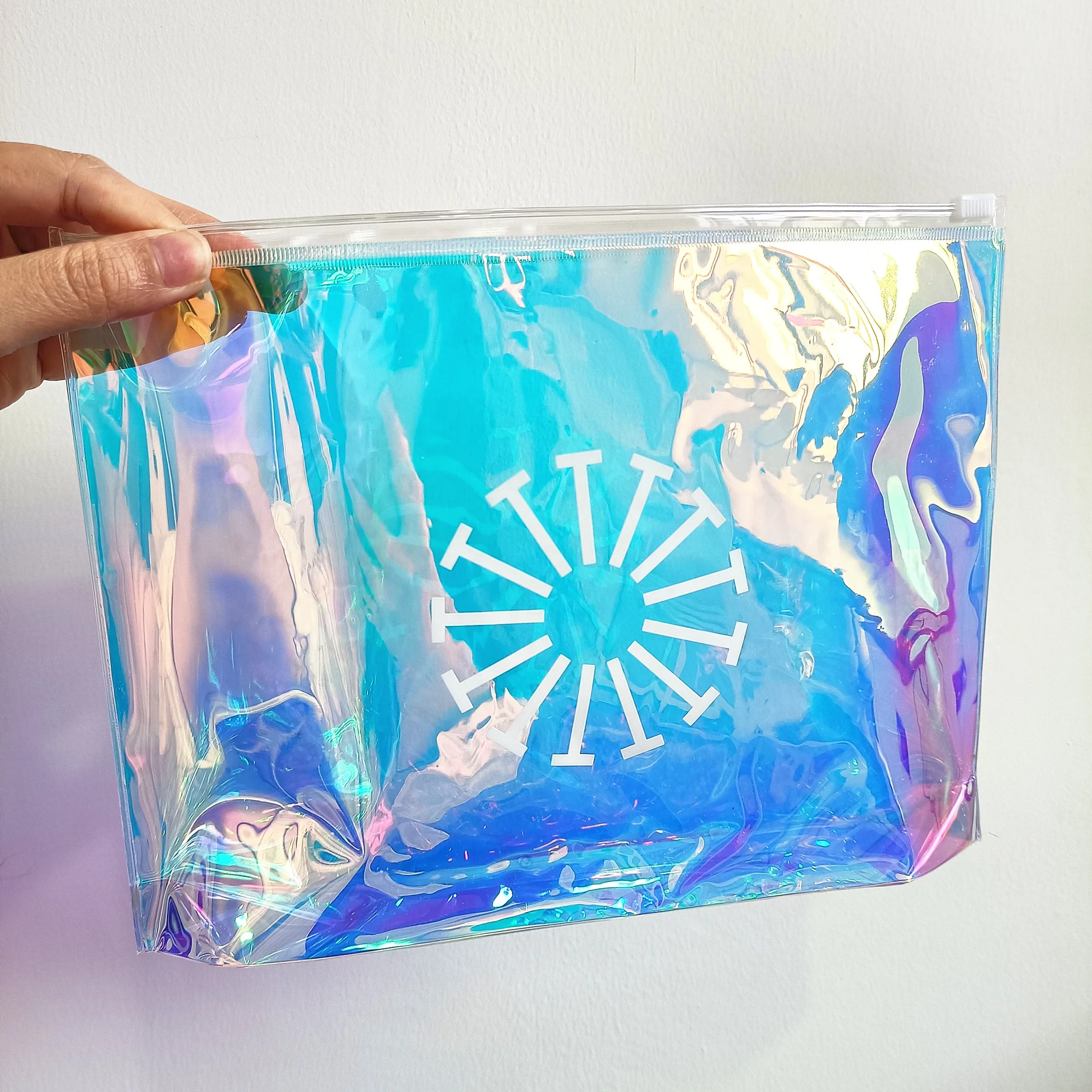 

Mylar PVC holographic zip lock stand up pouch customize brand logo zipper packing laser bags for cosmetic make up