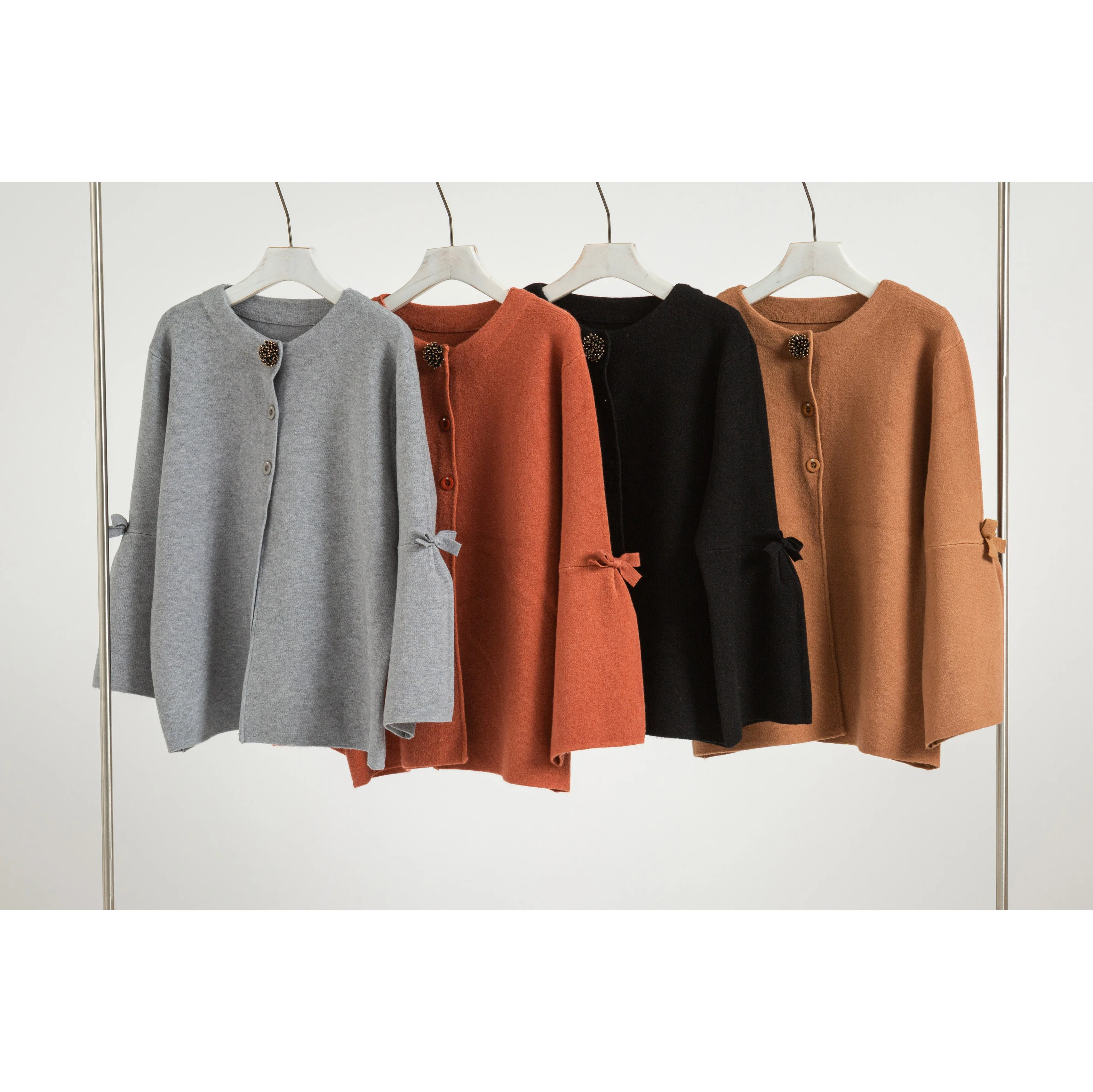 

Knitted Sweater Flare Sleeve with Bow Knitting Ladies Coat Crew Neck Outwear Cardigan for Women