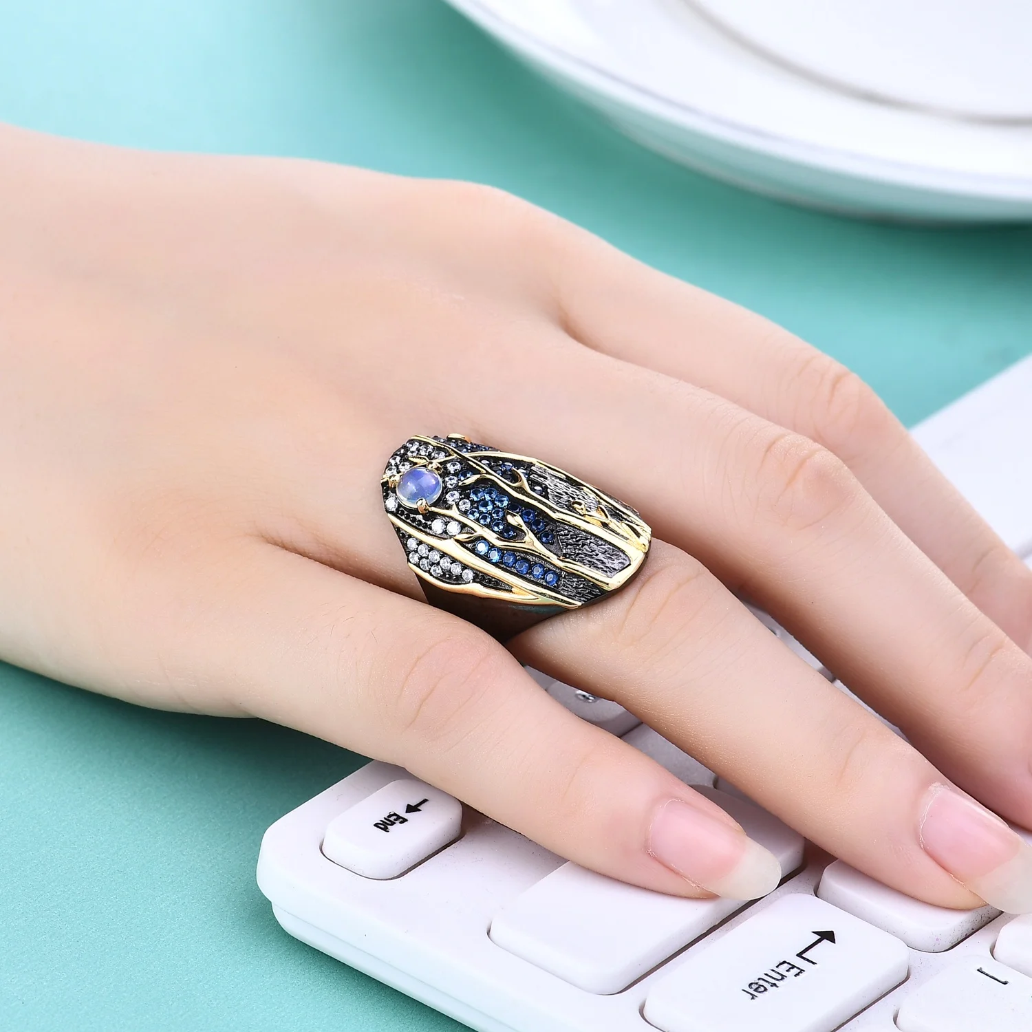 

Abiding Shield Plating Tech 3 Years Tarnish Resistant Natural Gems Gold Plated Women Luxury Silver Ring