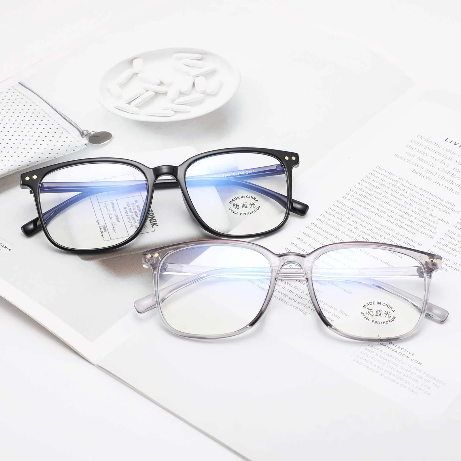 

Anti-glare glasses Anti Blue Light Glasseseye frame eyeglasses Computer Glasses UV400 Transparent Lens