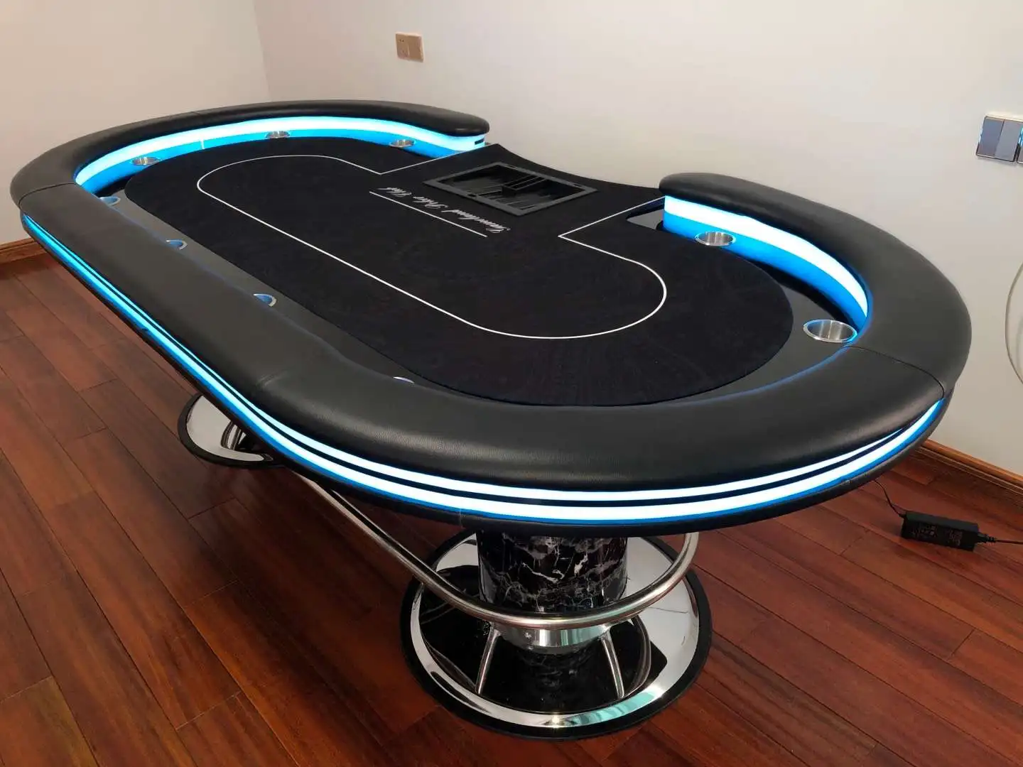 lighted poker table