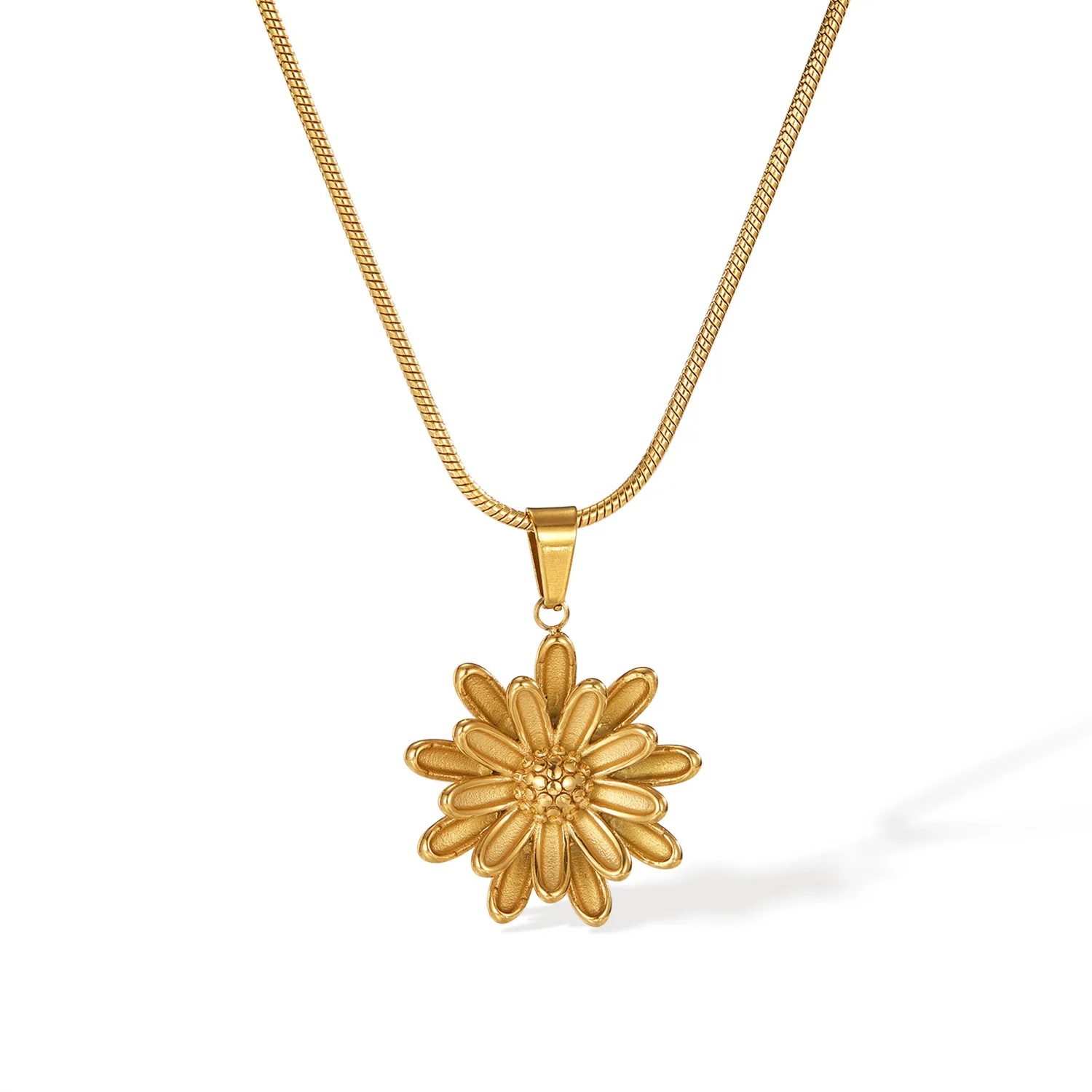 YF3902 Fashionable Stainless Steel Jewelry 18k Gold Plated Three Dimensional Double Layered Daisy Flower Waterproof Necklace