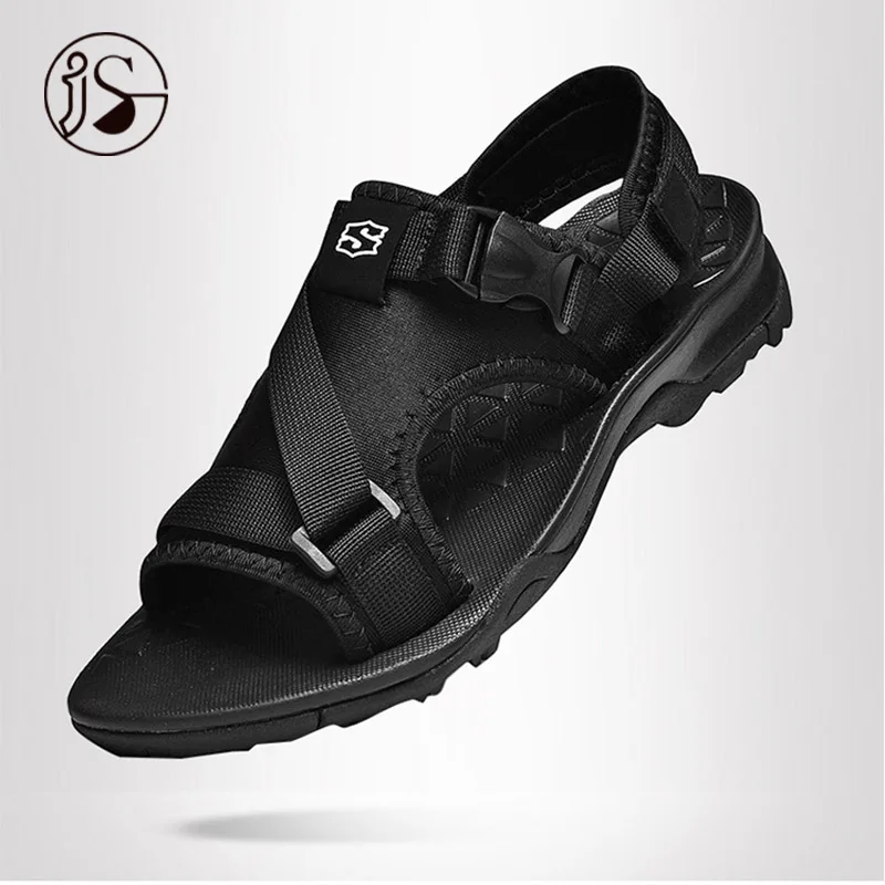 

New soft soled men's beach shoes for summer 2021 comfortable men's sandals